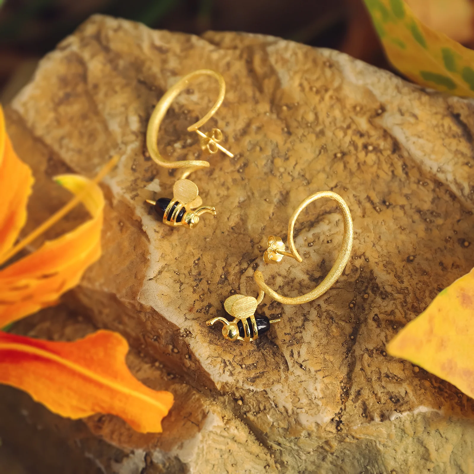 Bee & Dripping Honey Jewelry Set - Image 6